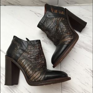 RARE UGG Collection Black and Black and Cream Snakeskin Bootie